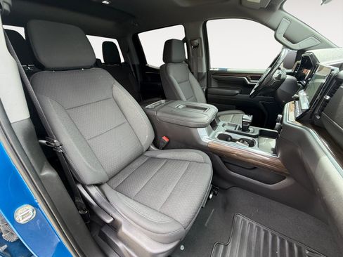 Used 2022 Chevrolet Silverado 1500 RST AWD/4WD image 19