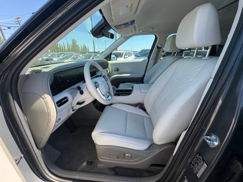 Used 2026 Hyundai Palisade SEL FWD image 30