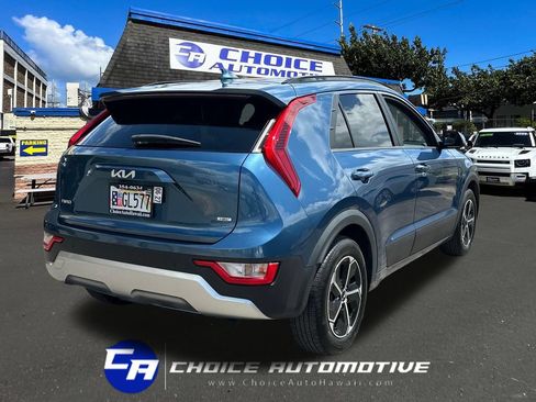 Used 2025 Kia Niro EX FWD image 8