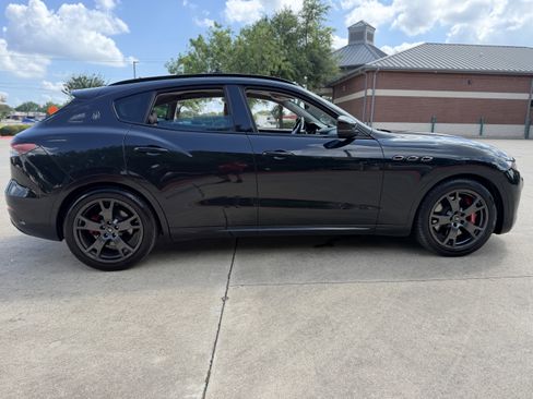 Used 2021 Maserati Levante S AWD/4WD image 8