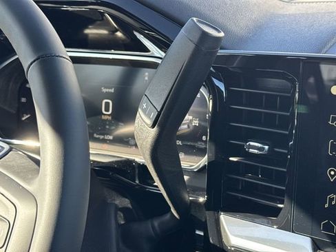 New 2026 GMC Sierra 1500 Elevation image 20