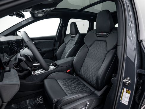 New 2025 Audi SQ6 e-tron Premium Plus image 15