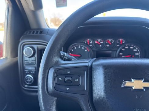 Used 2020 Chevrolet Silverado 2500 Custom w/ Custom Value Package image 15