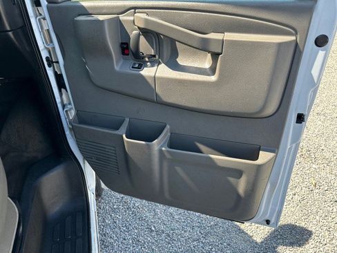 Used 2019 Chevrolet Express 3500 LT w/ LT Preferred Equipment Group RWD image 36