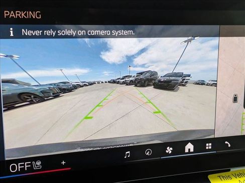 Used 2025 BMW X3 xDrive30i w/ Premium Package image 13