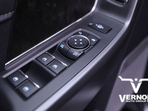 New 2026 Ford F350 Lariat w/ Chrome Package image 18