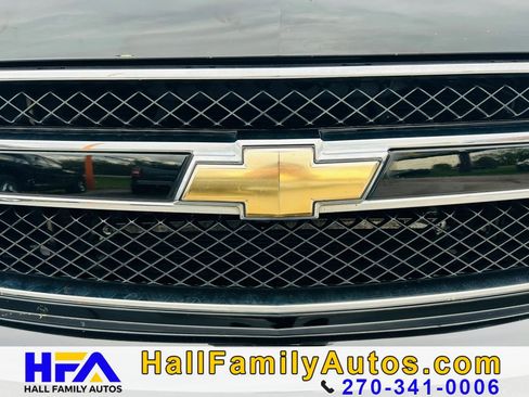 Used 2011 Chevrolet Avalanche LS w/ Convenience Package RWD image 28