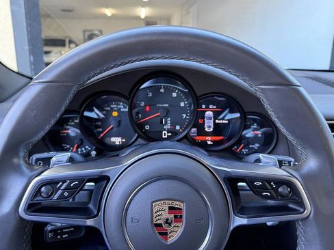 Used 2017 Porsche 911 Carrera image 22