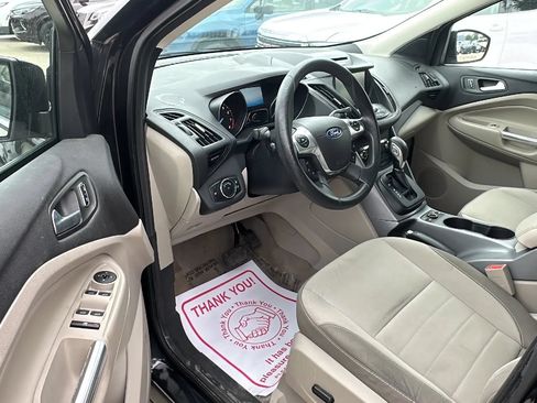 Used 2014 Ford Escape SE w/ Equipment Group 201A AWD/4WD image 9