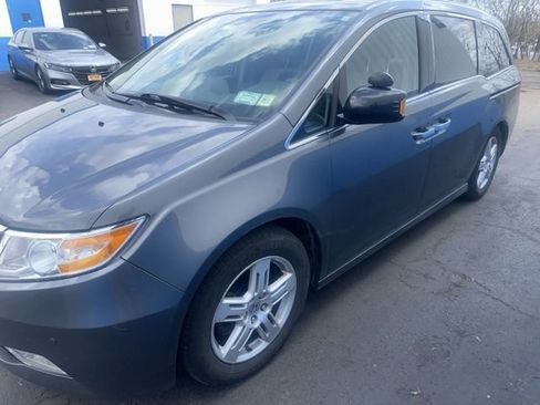 Used 2013 Honda Odyssey Touring image 4