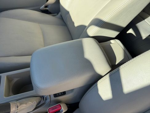 Used 2013 Subaru Crosstrek 2.0i Limited w/ Popular Pkg 2 image 14