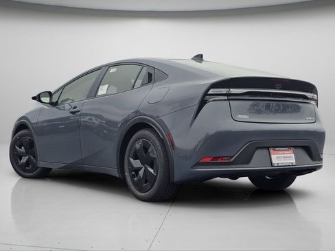 New 2026 Toyota Prius Plug-In Hybrid FWD image 20