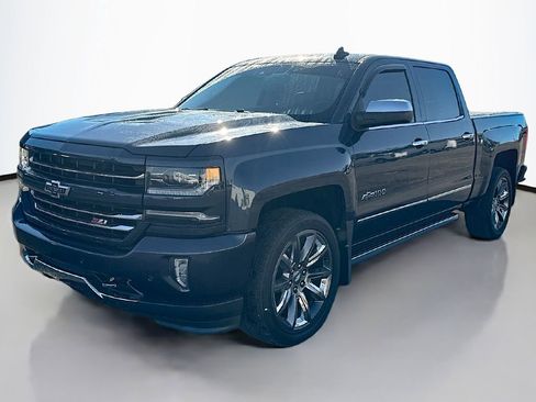 Used 2018 Chevrolet Silverado 1500 LTZ Z71 w/ Centennial Edition image 10