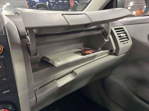 Used 2010 Toyota Corolla LE image 28