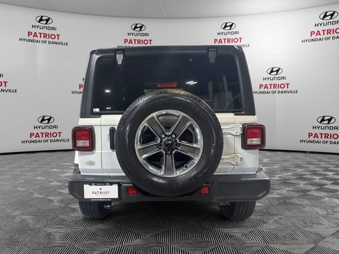 Used 2021 Jeep Wrangler Unlimited Sahara AWD/4WD image 7