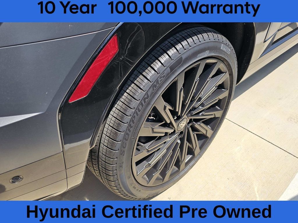 Used 2025 Hyundai Santa Fe Calligraphy FWD image 14