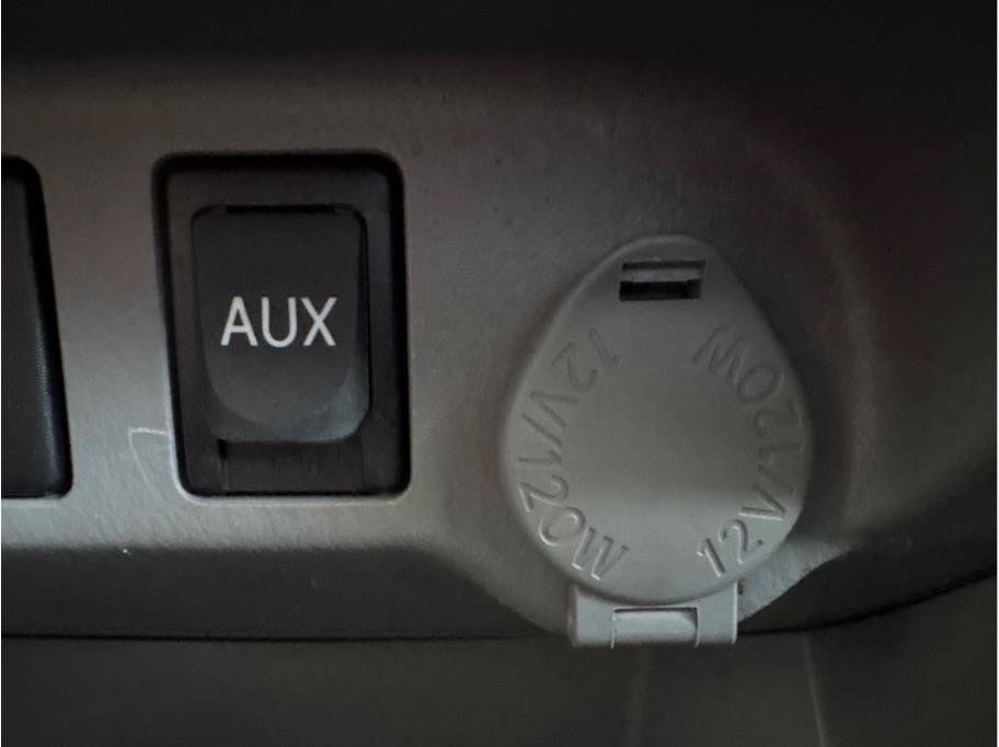 Used 2011 Toyota Tacoma 4x4 Access Cab w/ SR5 Pkg #2 image 20