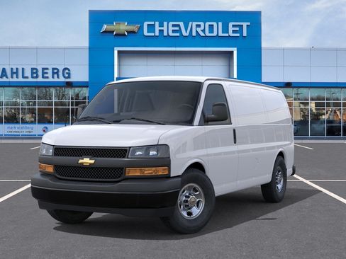 New 2026 Chevrolet Express 2500 w/ Driver Convenience Package RWD image 30