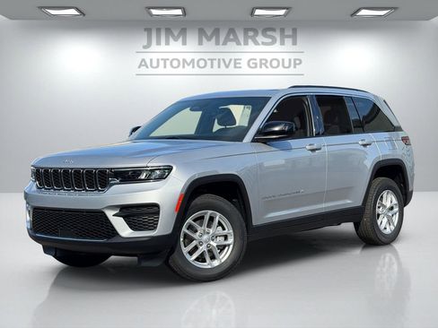 New 2026 Jeep Grand Cherokee Laredo X AWD/4WD image 2
