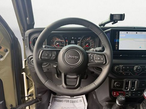 Used 2025 Jeep Wrangler Rubicon w/ Steel Bumper Group AWD/4WD image 12