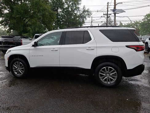 Used 2023 Chevrolet Traverse LT AWD/4WD image 4