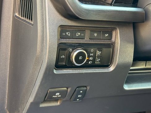 Used 2024 Ford F350 Lariat w/ Lariat Ultimate Package AWD/4WD image 35