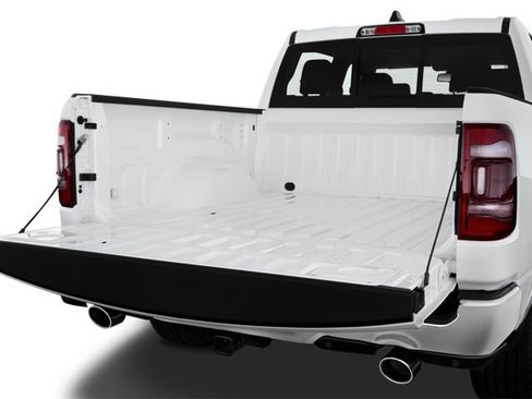 Used 2022 RAM 1500 Laramie AWD/4WD image 7