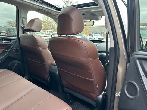 Used 2017 Subaru Forester 2.5i Touring AWD/4WD image 29