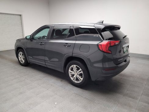 Used 2018 GMC Terrain SLE FWD image 3