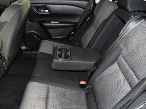 Used 2025 Nissan Rogue SV AWD/4WD image 45