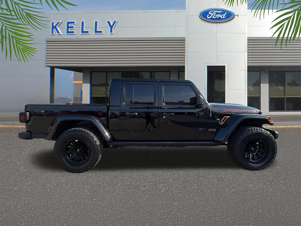 Used 2022 Jeep Gladiator Mojave w/ Trailer Tow Package AWD/4WD image 6
