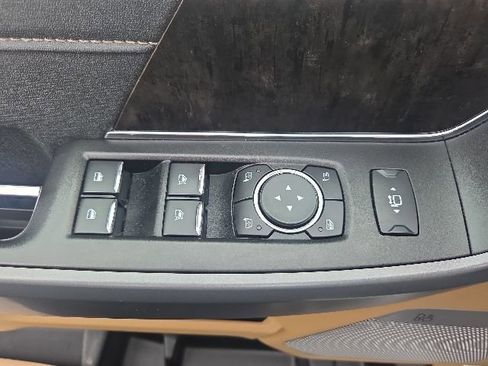 Used 2024 Ford F350 Lariat w/ Lariat Ultimate Package AWD/4WD image 23