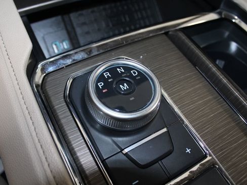 Used 2024 Ford Expedition Limited image 59