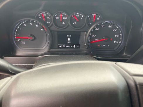 Used 2020 Chevrolet Silverado 1500 Custom w/ Custom Value Package image 18