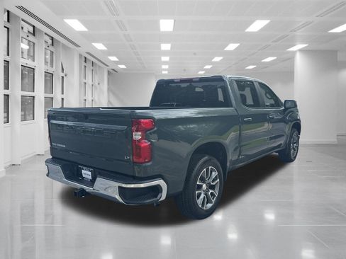 Certified 2026 Chevrolet Silverado 1500 LT RWD image 5