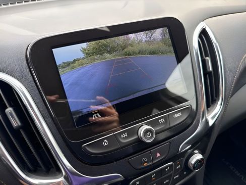 Used 2024 Chevrolet Equinox Premier image 26