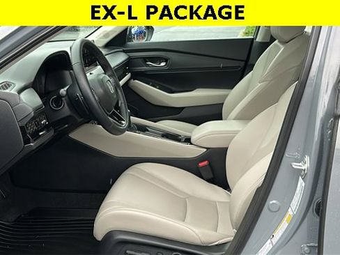Used 2025 Honda Accord EX-L image 10