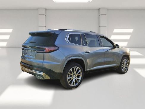 Used 2026 GMC Acadia Denali w/ Super Cruise Package FWD image 5