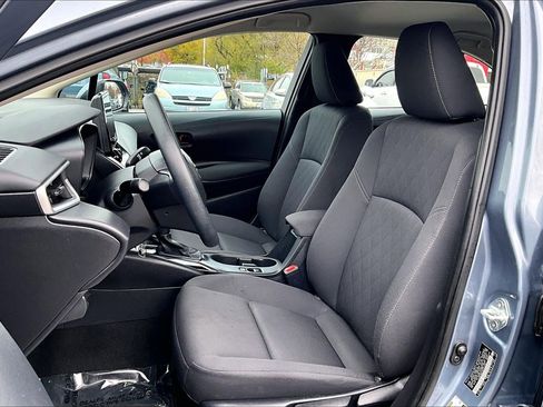 Used 2024 Toyota Corolla LE image 23