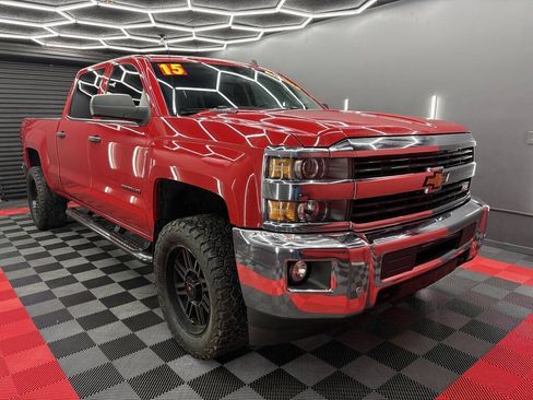 Used 2015 Chevrolet Silverado 2500 LTZ AWD/4WD image 3