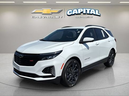 Used 2024 Chevrolet Equinox RS w/ RS Leather Package FWD image 2