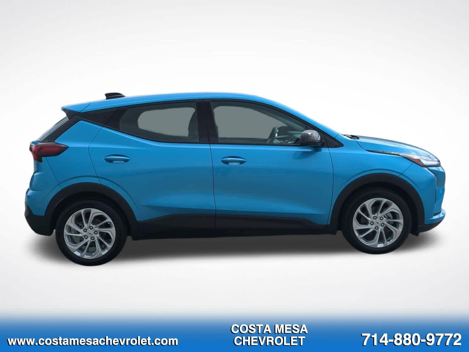 New 2027 Chevrolet Bolt LT w/ Comfort Package FWD image 4