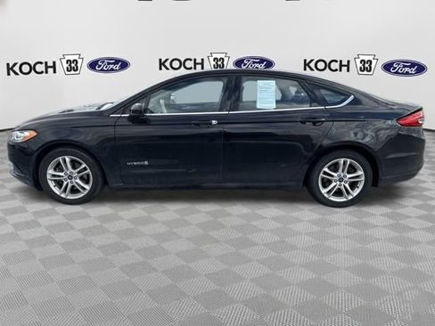 Used 2018 Ford Fusion SE image 4