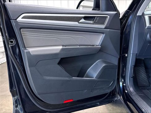 Used 2023 Volkswagen Atlas SE FWD image 23