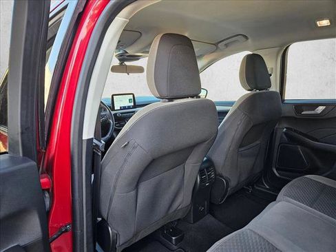 Used 2021 Ford Escape SE w/ SE Sport Appearance Package image 20