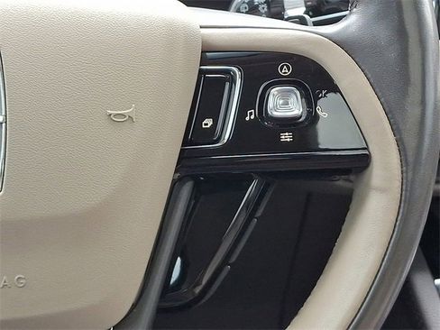 Used 2020 Lincoln Corsair Reserve w/ Elements Package image 23