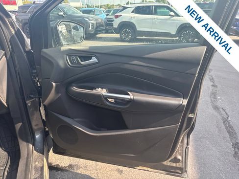 Used 2019 Ford Escape Titanium AWD/4WD image 10