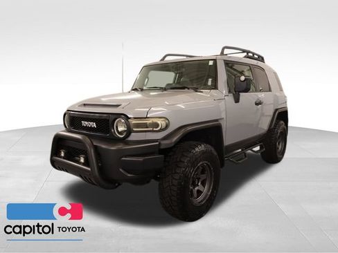 Used 2013 Toyota FJ Cruiser 4WD w/ Trail Teams Special Edition image 5