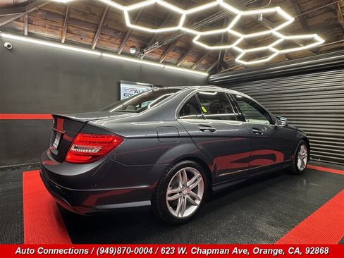 Used 2014 Mercedes-Benz C 250 Sedan image 3