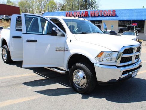 Used 2014 RAM 3500 Tradesman w/ Chrome Appearance Group image 10